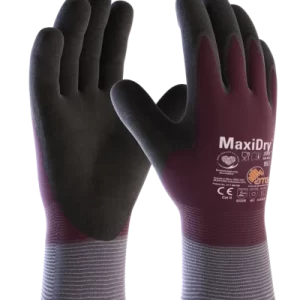 ATG MaxiDry 56-451 industrial safety gloves are equipped with a waterproof coating that provides protection against all types of weather.